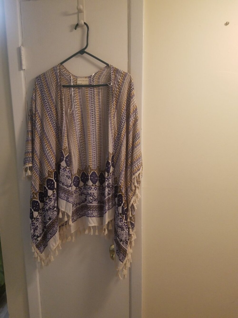 Bobbie Brooks Cream, Blue and Tan Patterned Fringe Kimono Cardigan